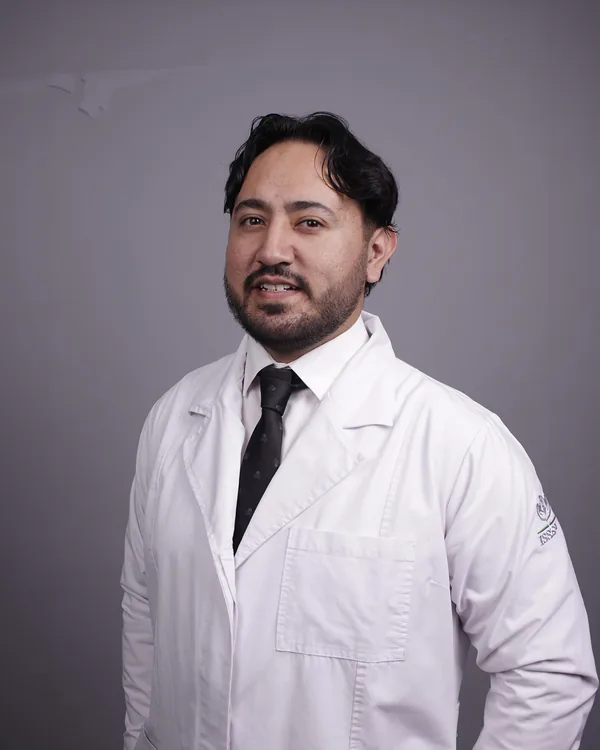 Fotografía de Dr. Mario Téllez González